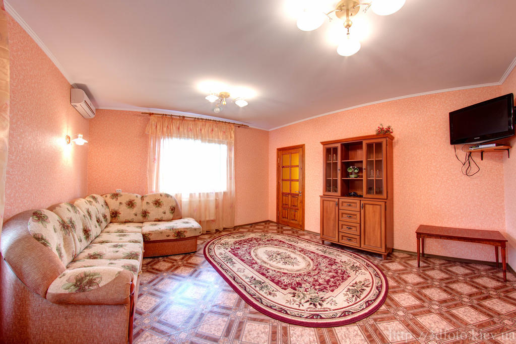 Hotel Aviator Voropajiv Szoba fotó